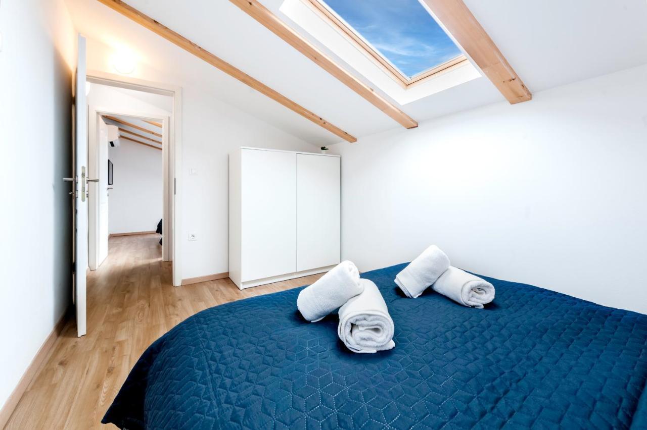 City Comfort Apartments Rovinj Bagian luar foto