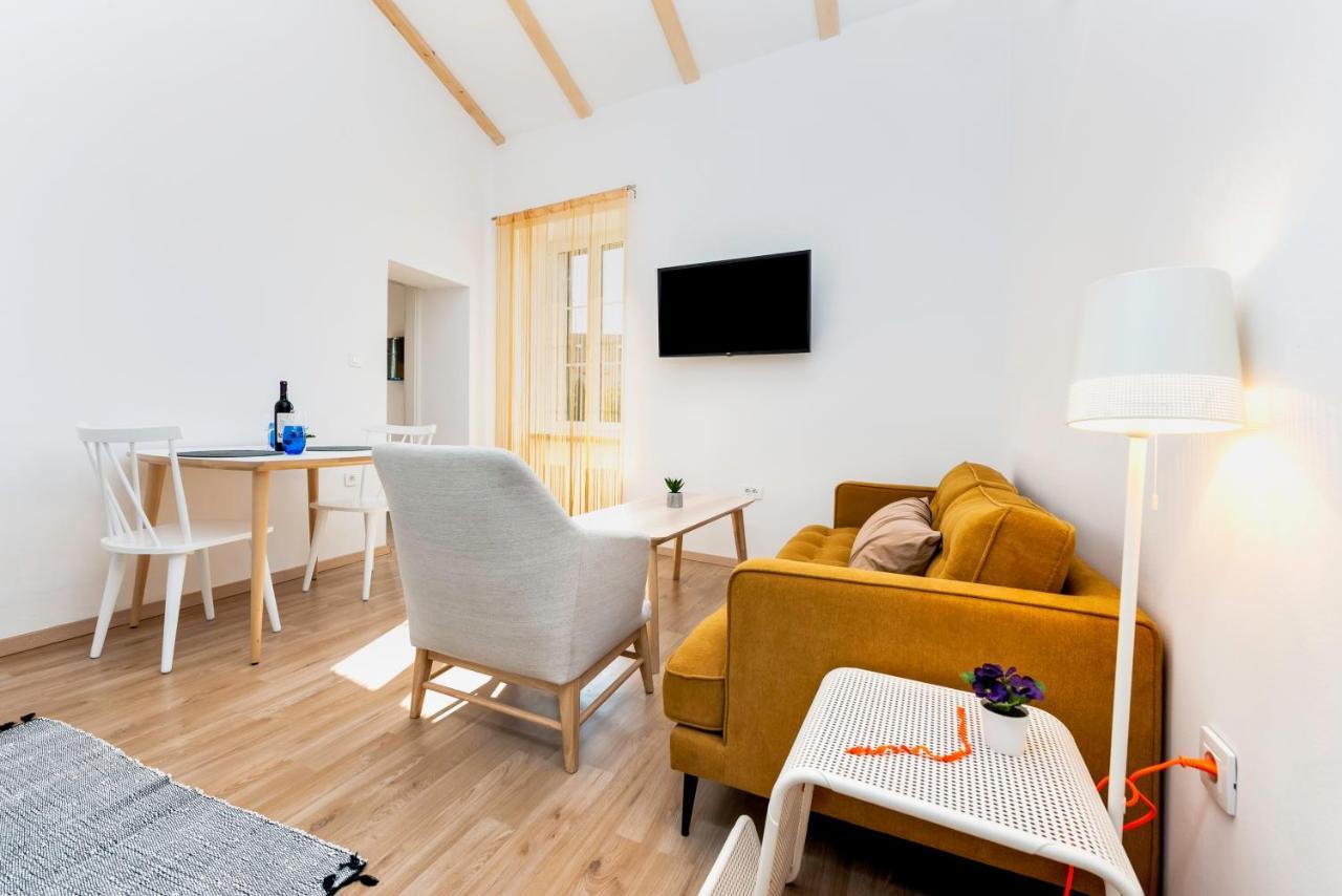 City Comfort Apartments Rovinj Bagian luar foto