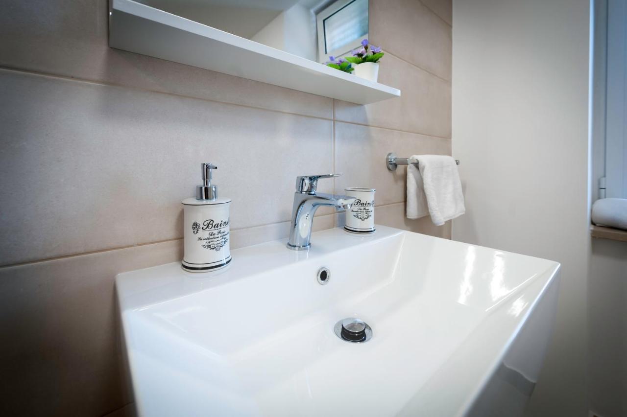 City Comfort Apartments Rovinj Bagian luar foto