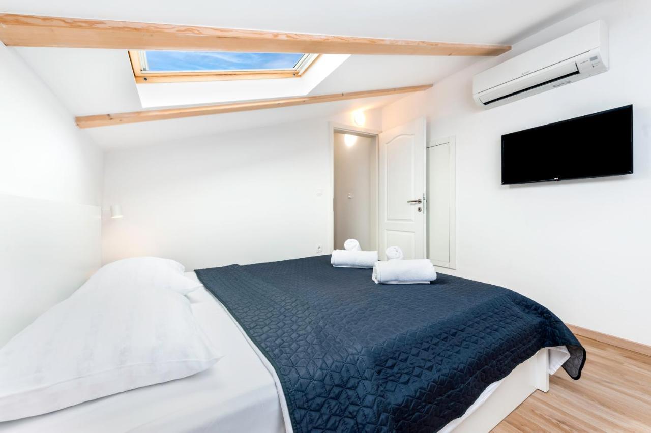City Comfort Apartments Rovinj Bagian luar foto
